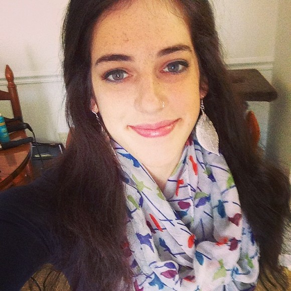 Meet your Posher, Talia - Picture 1 of 1